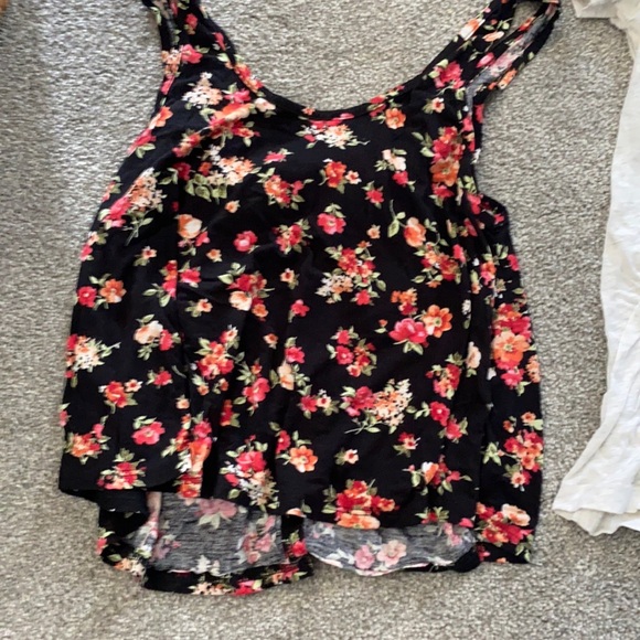 This black flower top is from Charlotte Russe - Picture 1 of 3